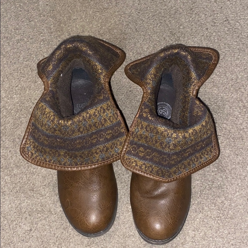 Booties - Picture 4 of 4